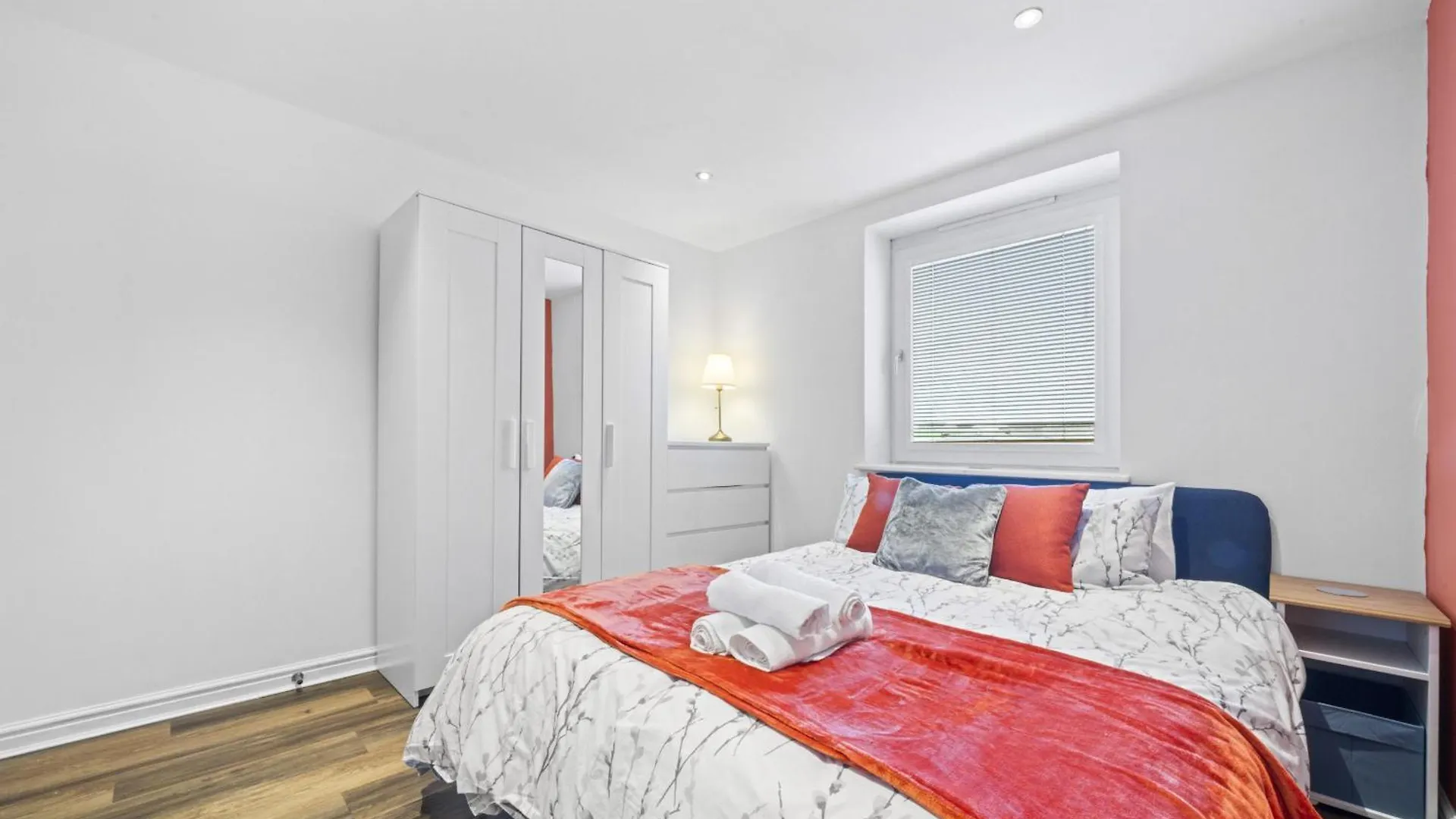 Slateford 2 Bedroom Apartment - Edimburgo 0*,