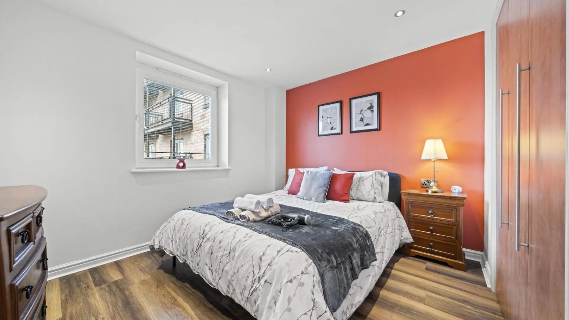 Slateford 2 Bedroom Apartment - Edinburgh