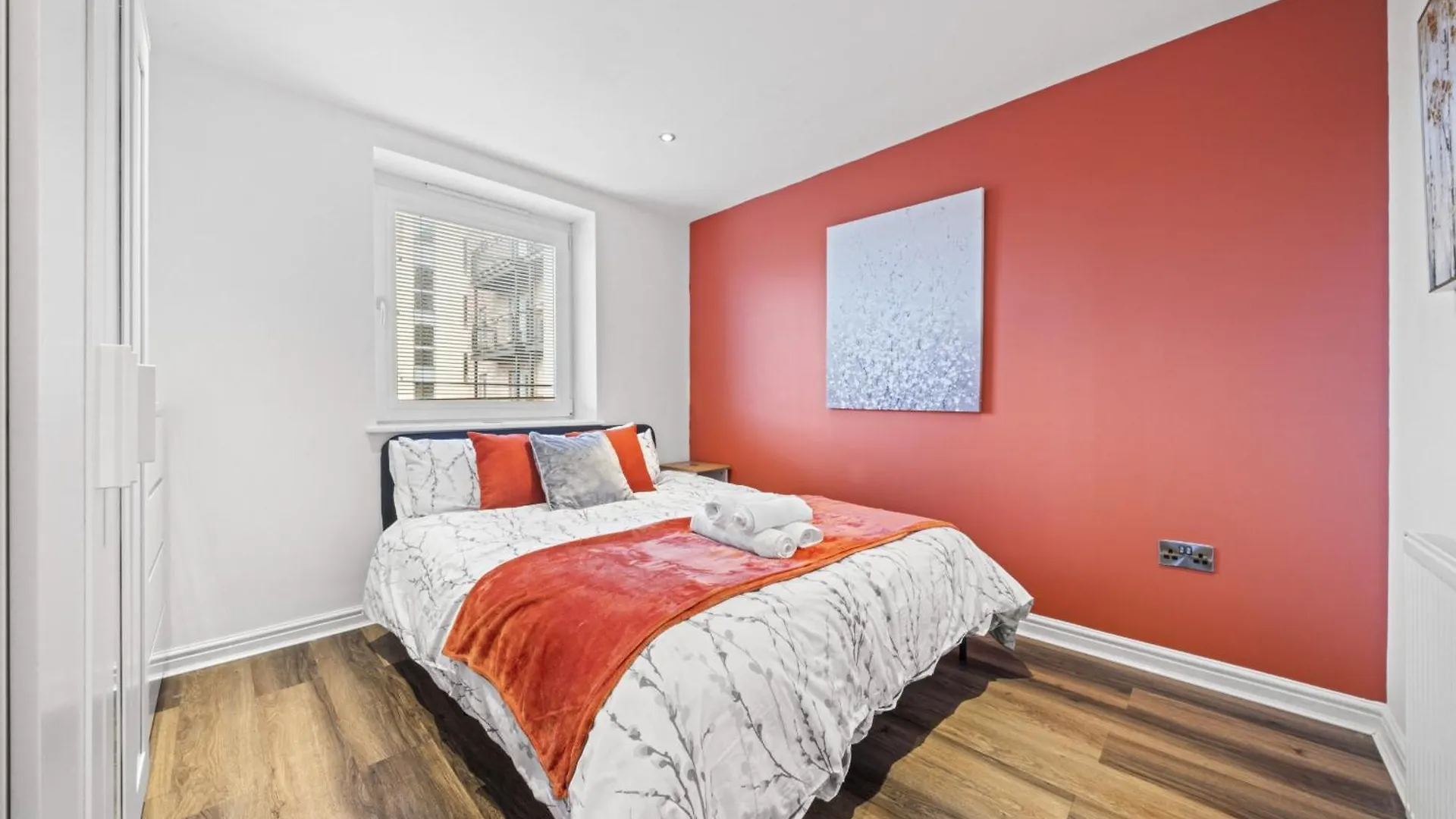 Slateford 2 Bedroom Apartment - Edinburgh