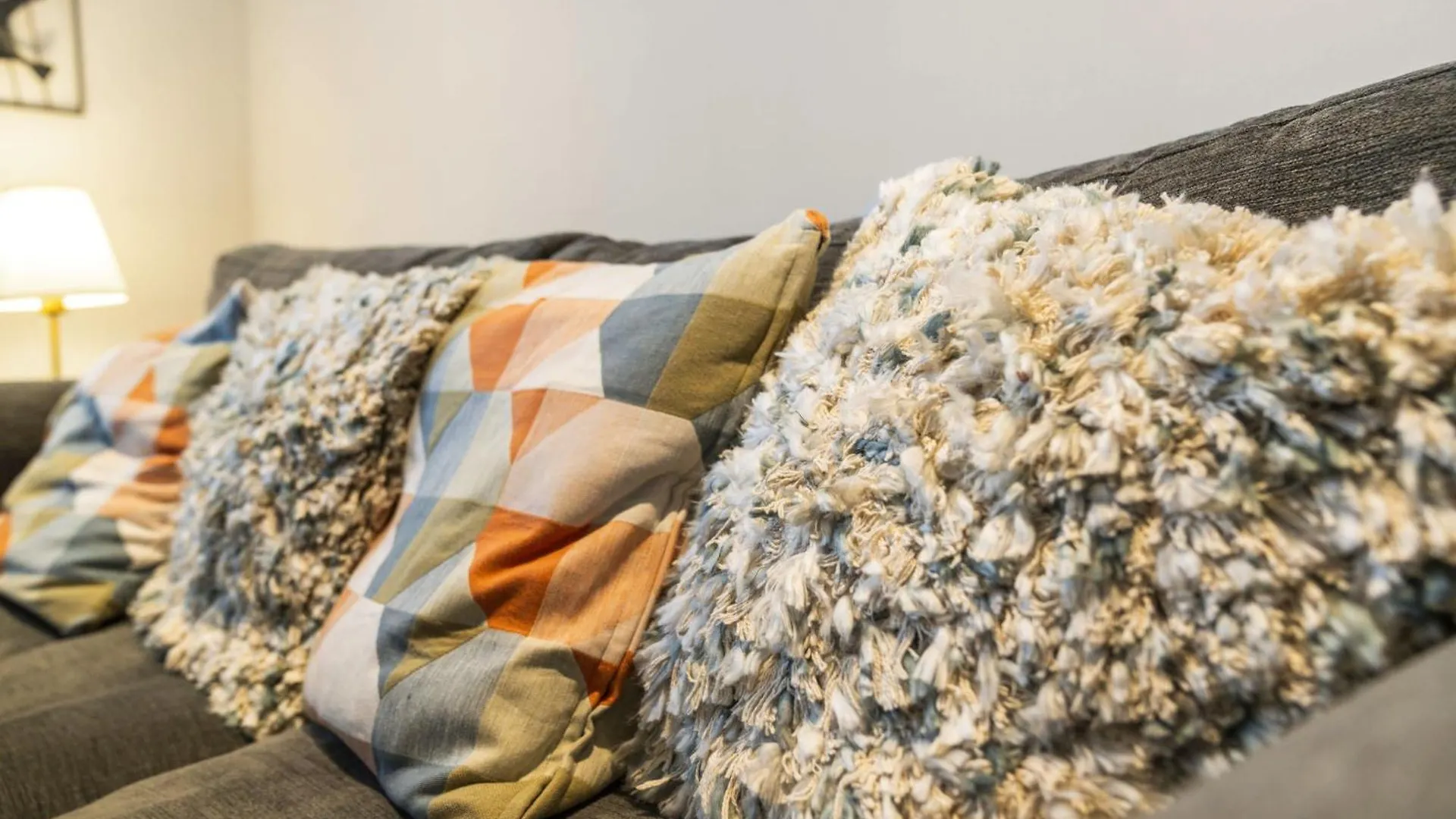 Slateford 2 Bedroom Apartment - Edinburgh 0*,  United Kingdom