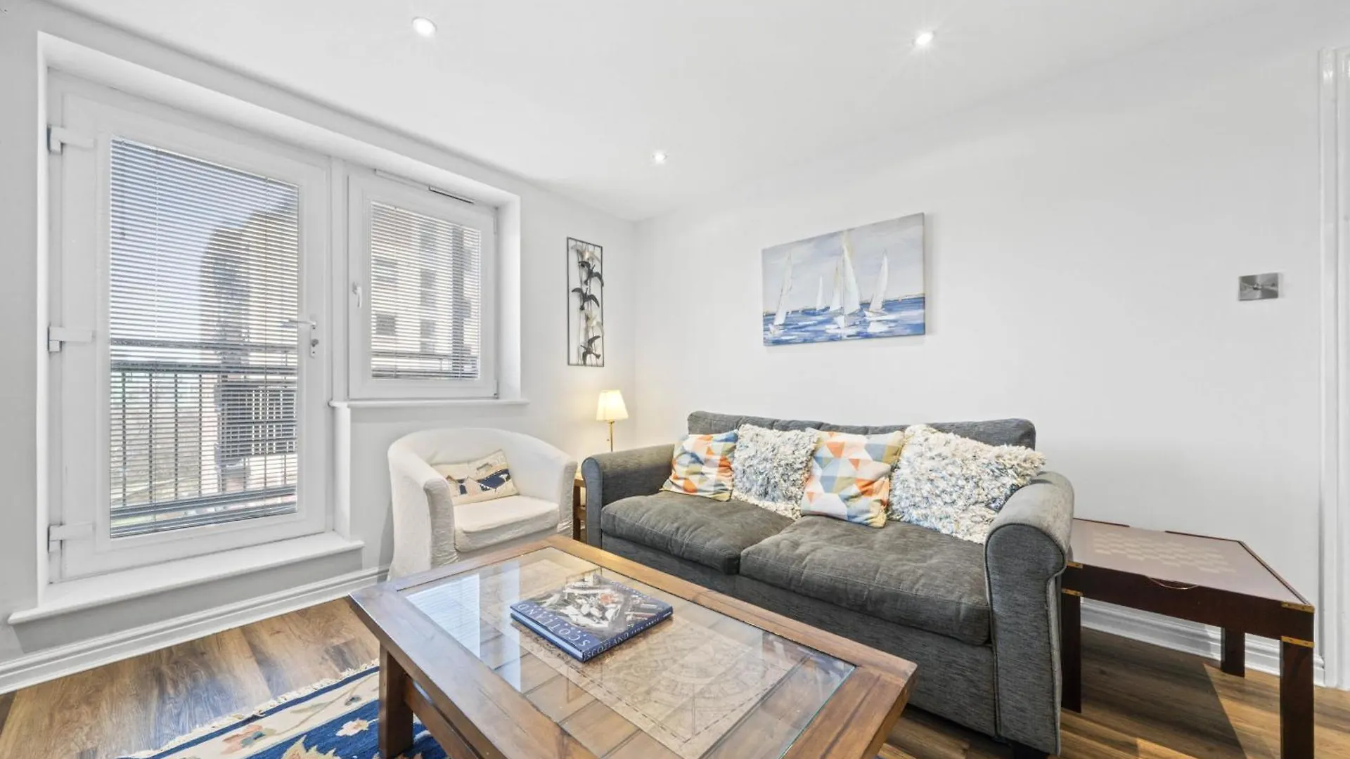 Slateford 2 Bedroom Apartment - Edinburgh